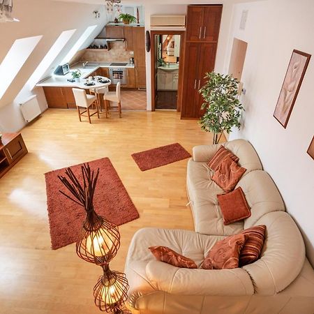 Beautiful Apartment With Ac Budapeszt Zewnętrze zdjęcie